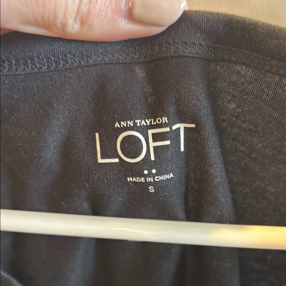 LOFT Tank Top - Picture 3 of 6
